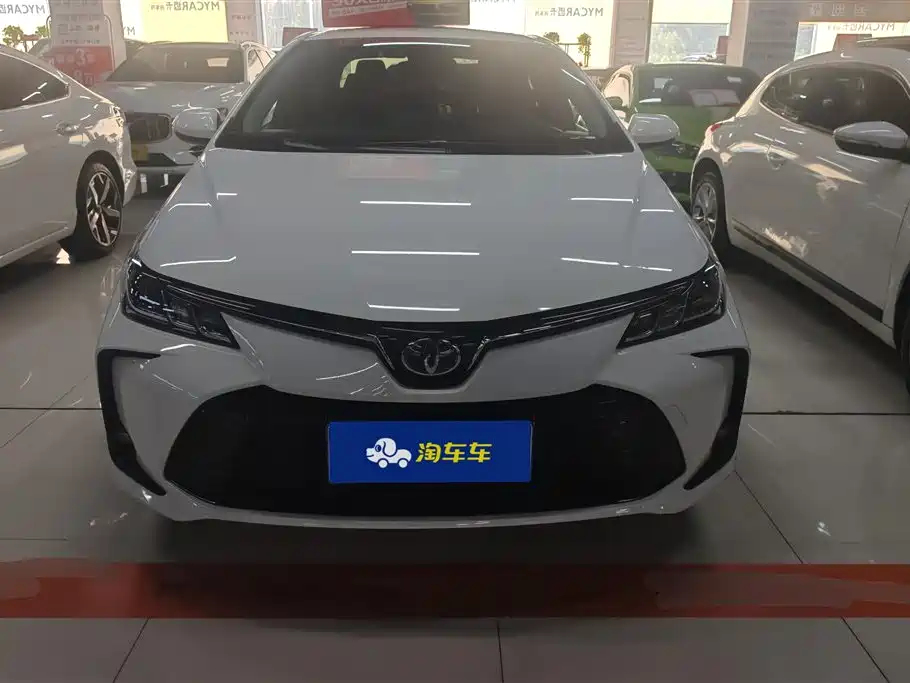 Toyota Corolla 2022 — фото 2