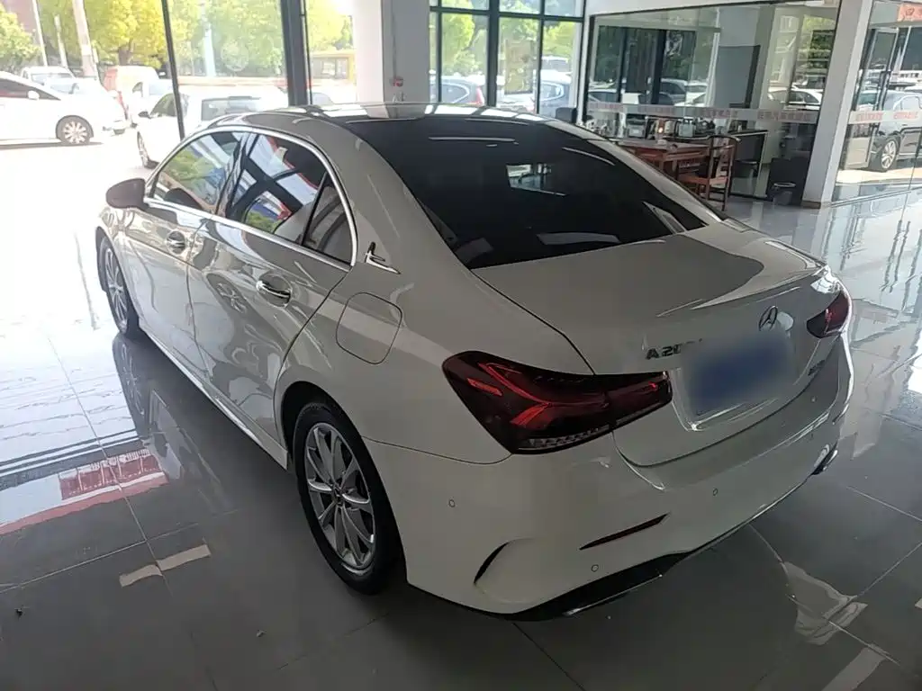 Mercedes-Benz A-Class 2021 — фото 5