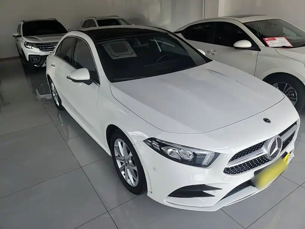 Mercedes-Benz A-Class 2021 — фото 4