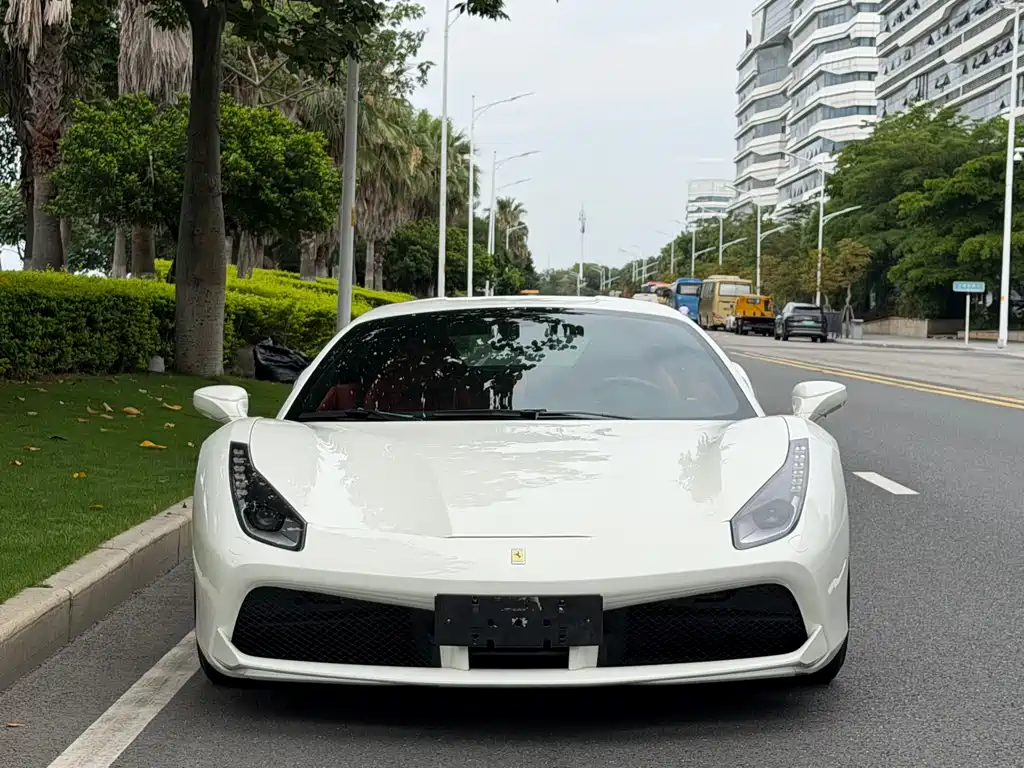 Ferrari 488 2018 — фото 2