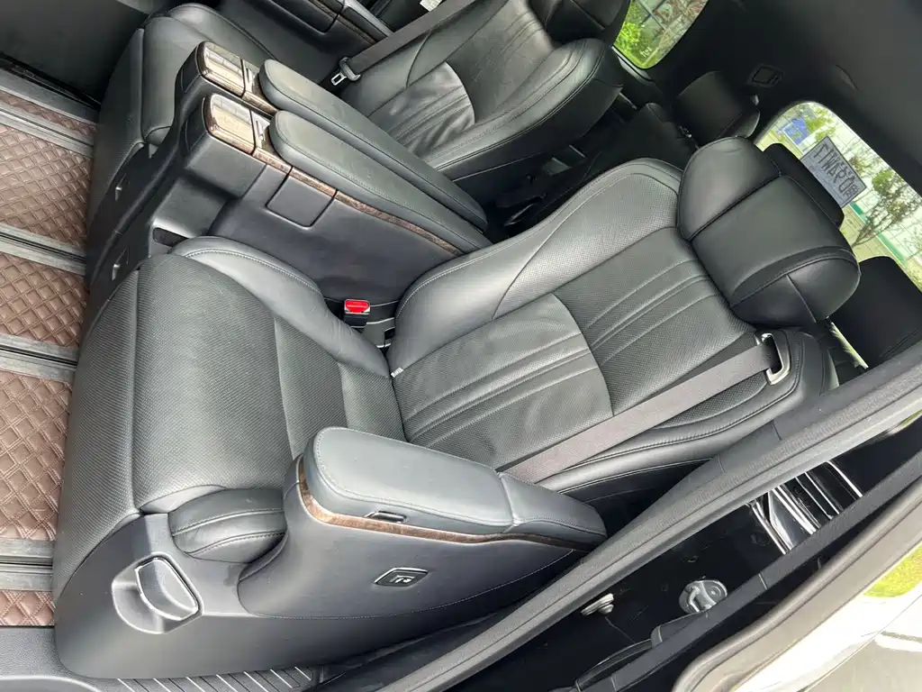 Toyota Alphard 2019 — фото 10