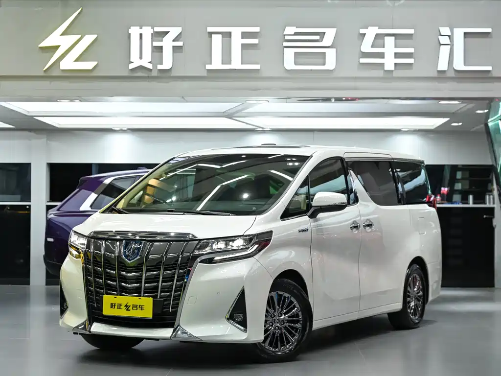 Toyota Alphard 2022 — фото 1