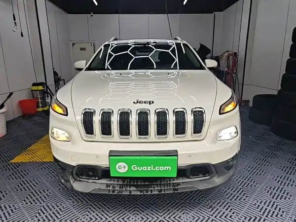 Jeep Cherokee 2016