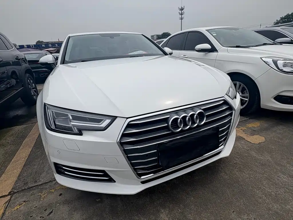 Audi A4L 2018