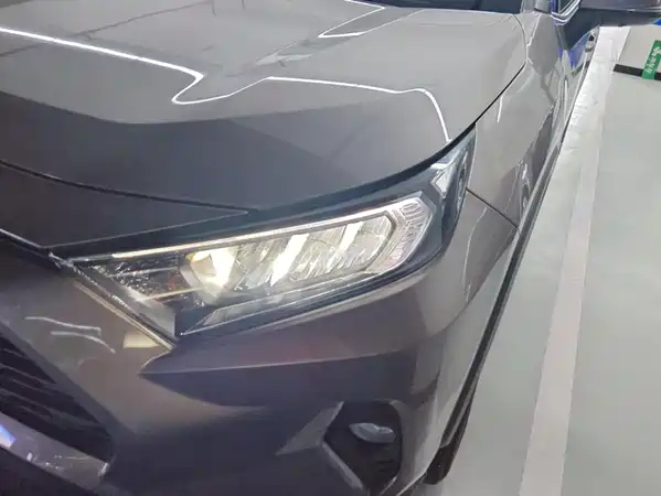 Toyota RAV4 2021