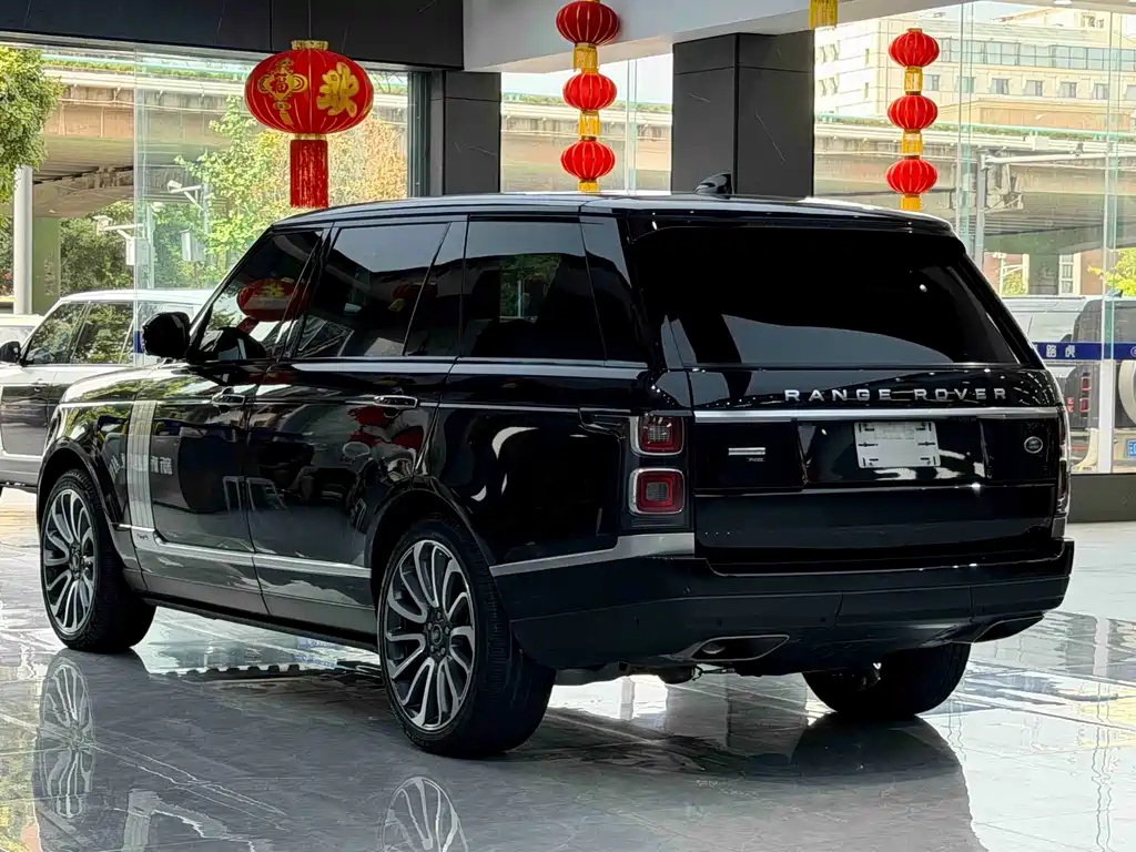 Land Rover Range Rover 2022 — фото 17