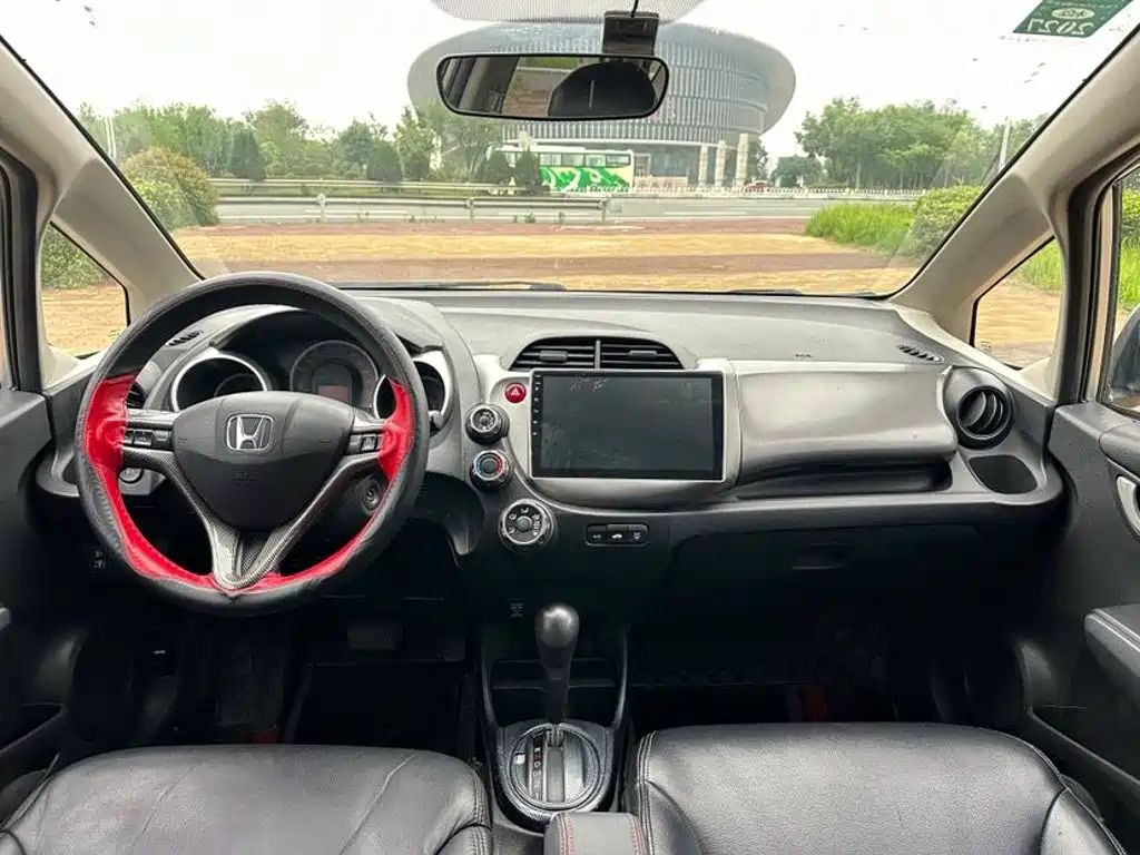 Honda Fit 2013 — фото 9
