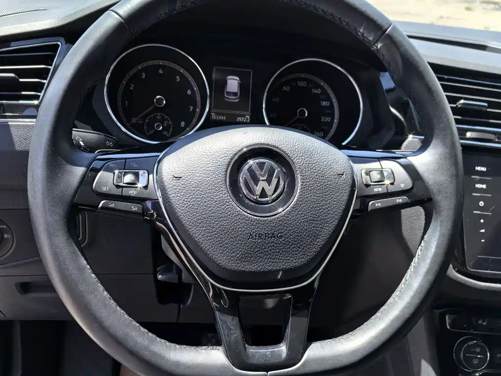 Volkswagen Tiguan L 2020 — фото 10