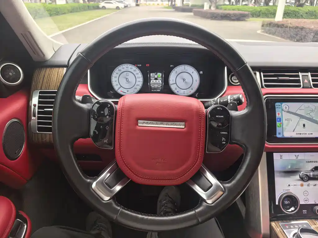 Land Rover Range Rover 2018 — фото 14
