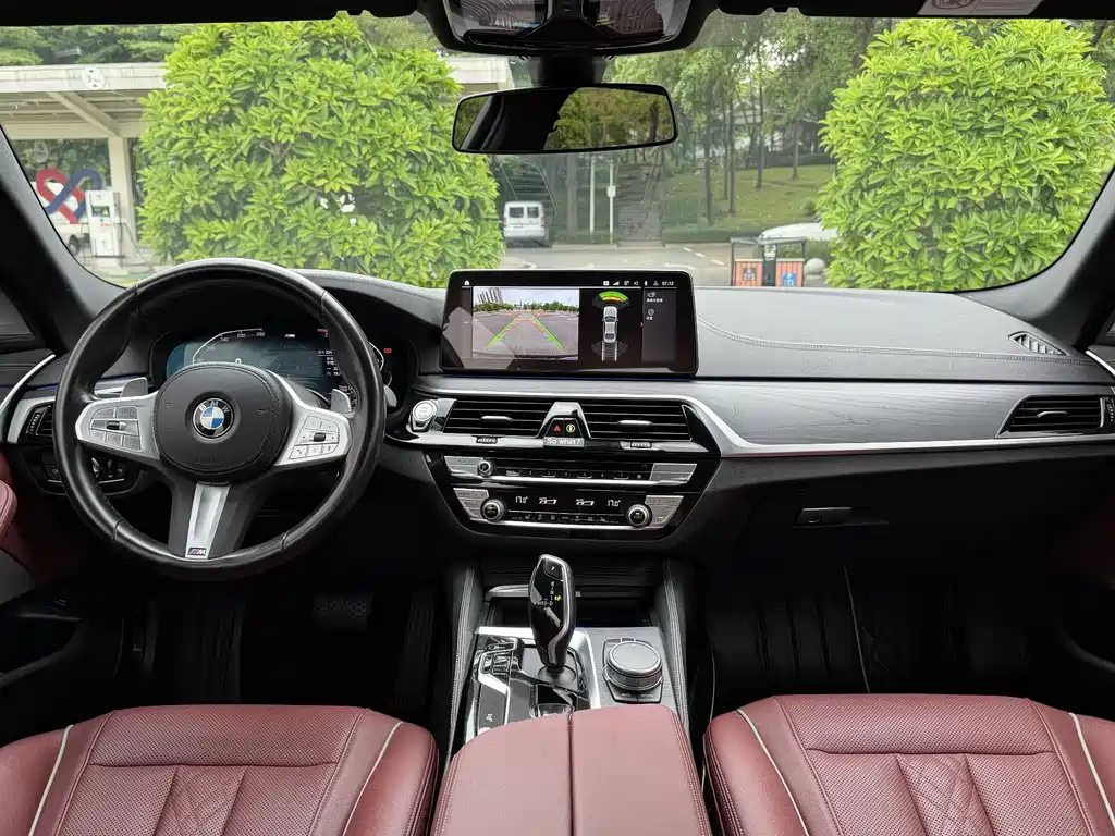 BMW 5 Series 2022 — фото 15