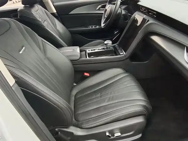 Hongqi H5 2023