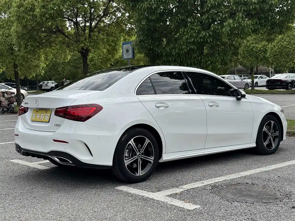 Mercedes-Benz A-Class 2023 — фото 4