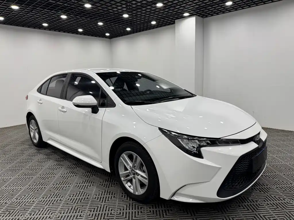 Toyota Levin 2022 — фото 1
