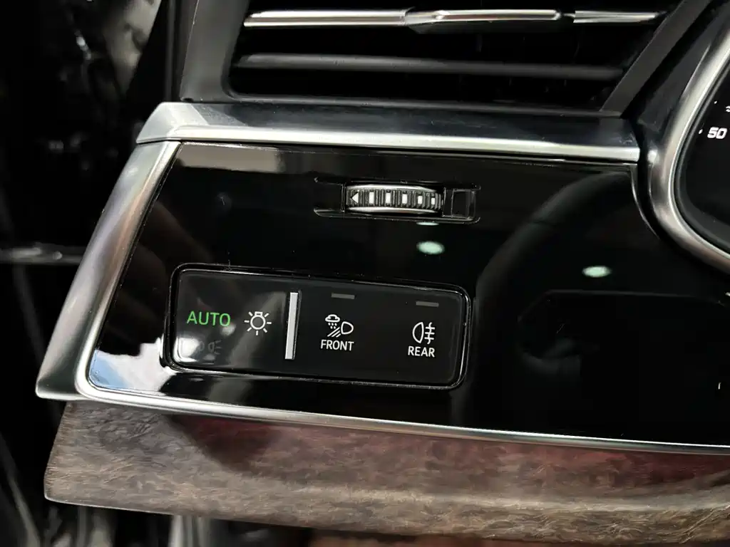 Audi Q7 2022 — фото 16
