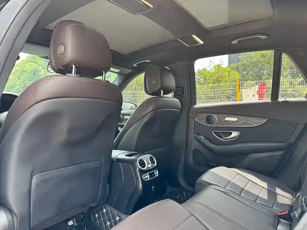 Mercedes-Benz GLC 2021