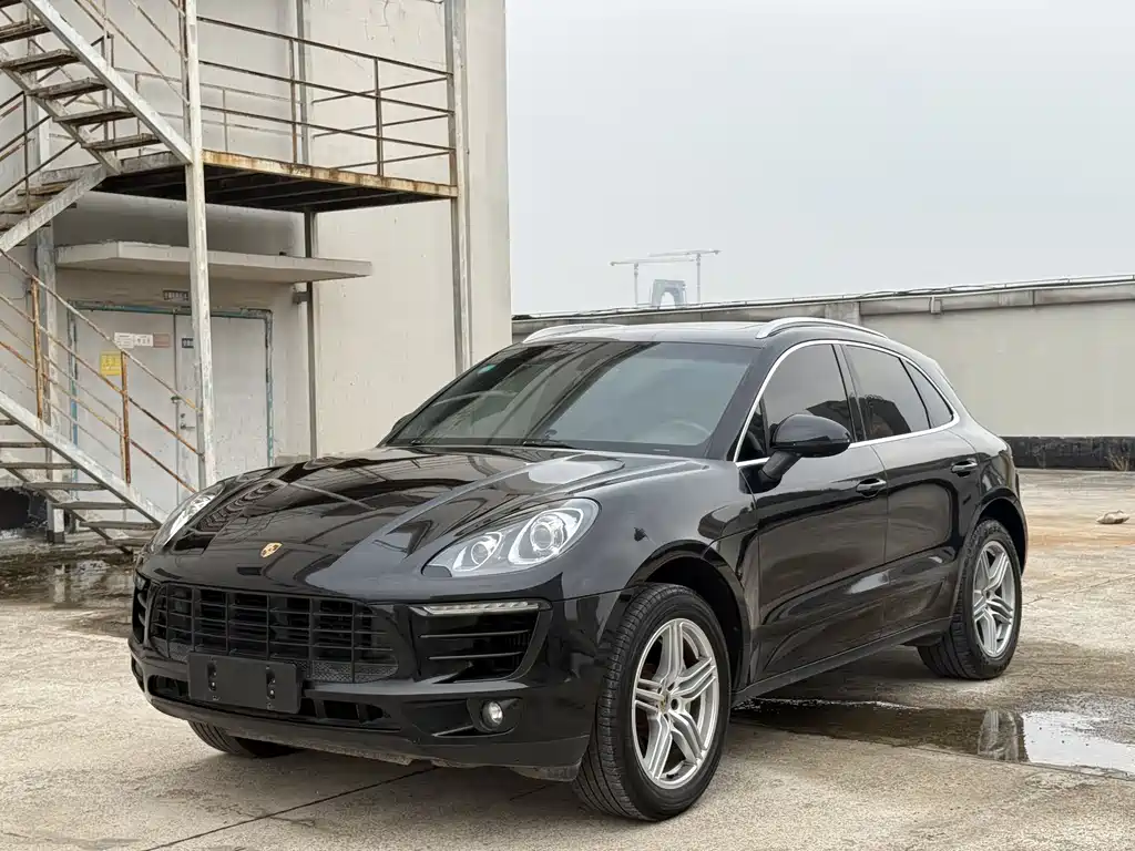 Porsche Macan 2014
