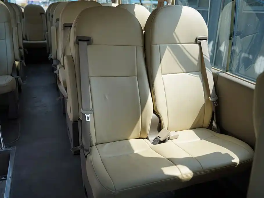 Toyota Coaster 2016 — фото 21
