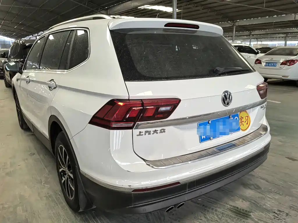 Volkswagen Tiguan L 2018 — фото 4