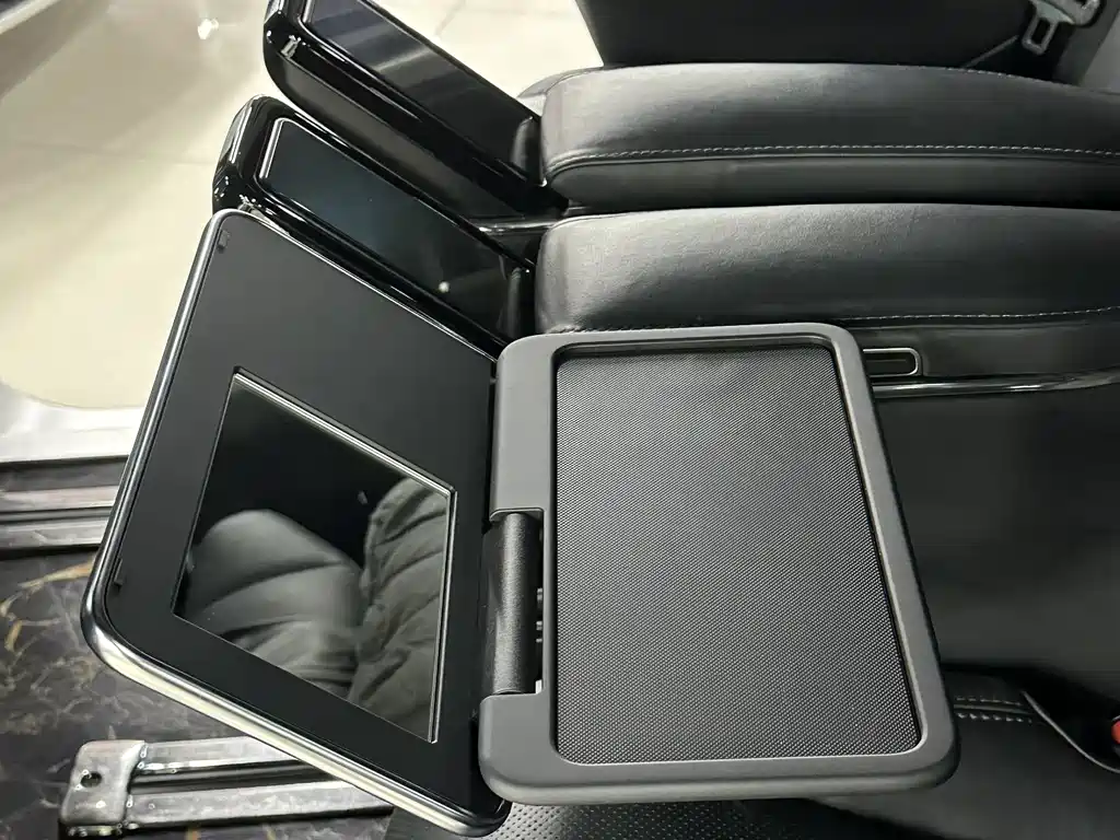 Toyota Vellfire 2024 — фото 11