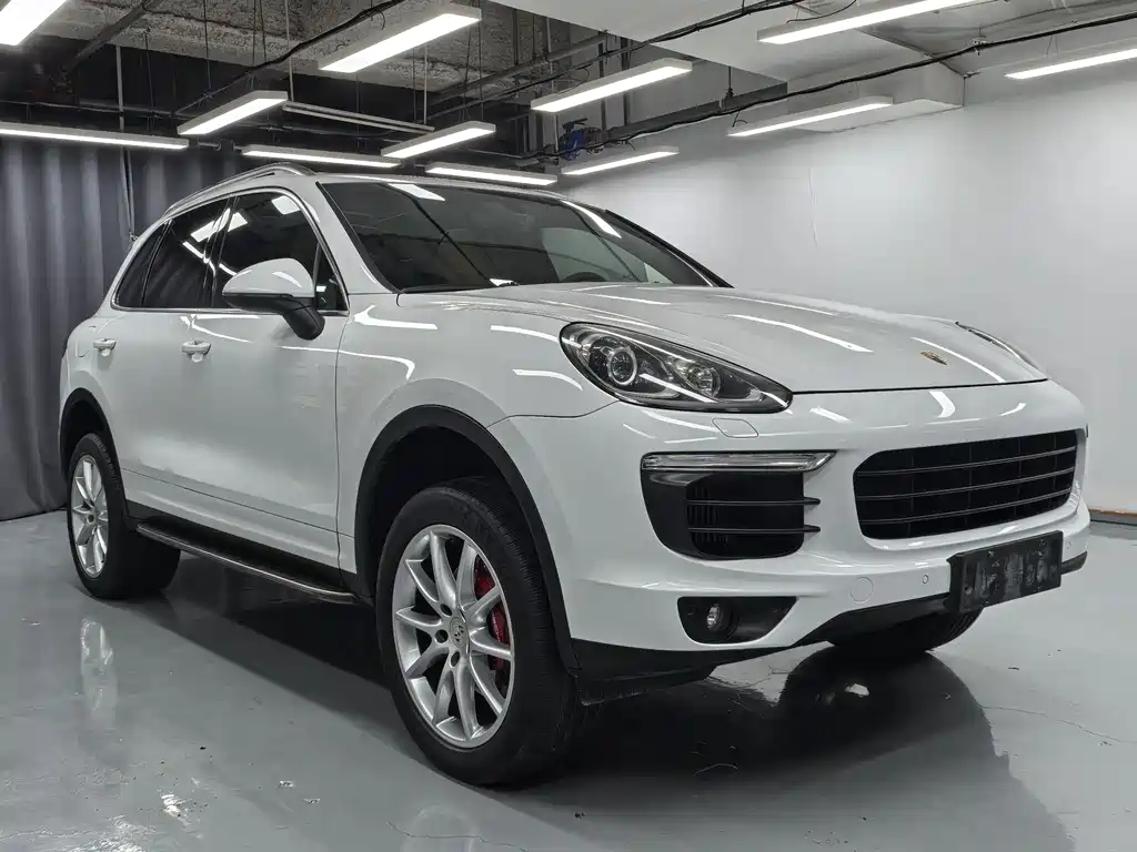 Porsche Cayenne 2016 — фото 3