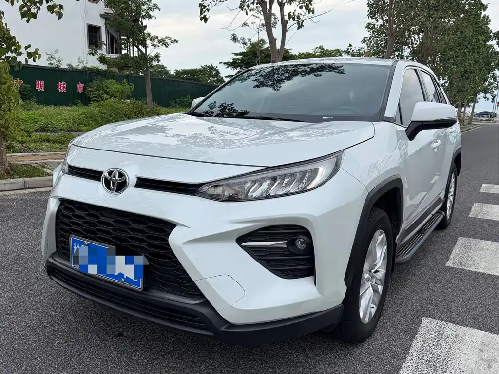 Toyota Wildlander 2023 — фото 1