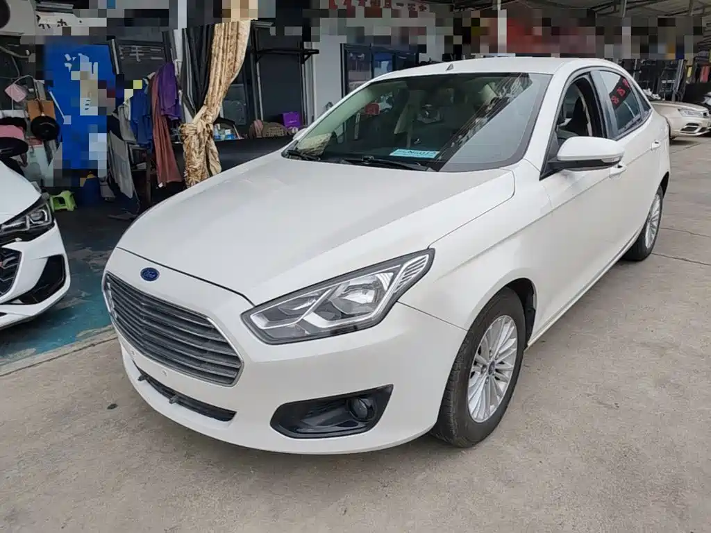 Ford Escort 2015 — фото 1