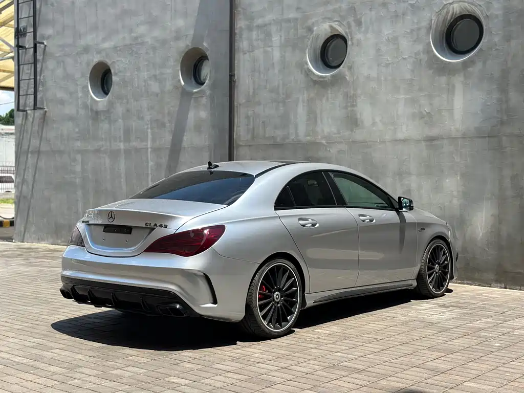 Mercedes-Benz CLA AMG 2015 — фото 11
