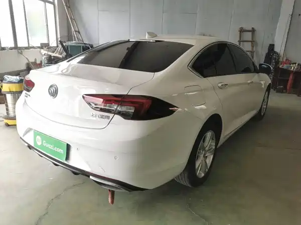 Buick Regal 2018