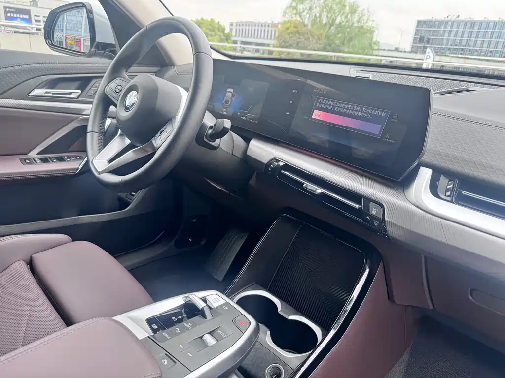 BMW X2 2025 — фото 11