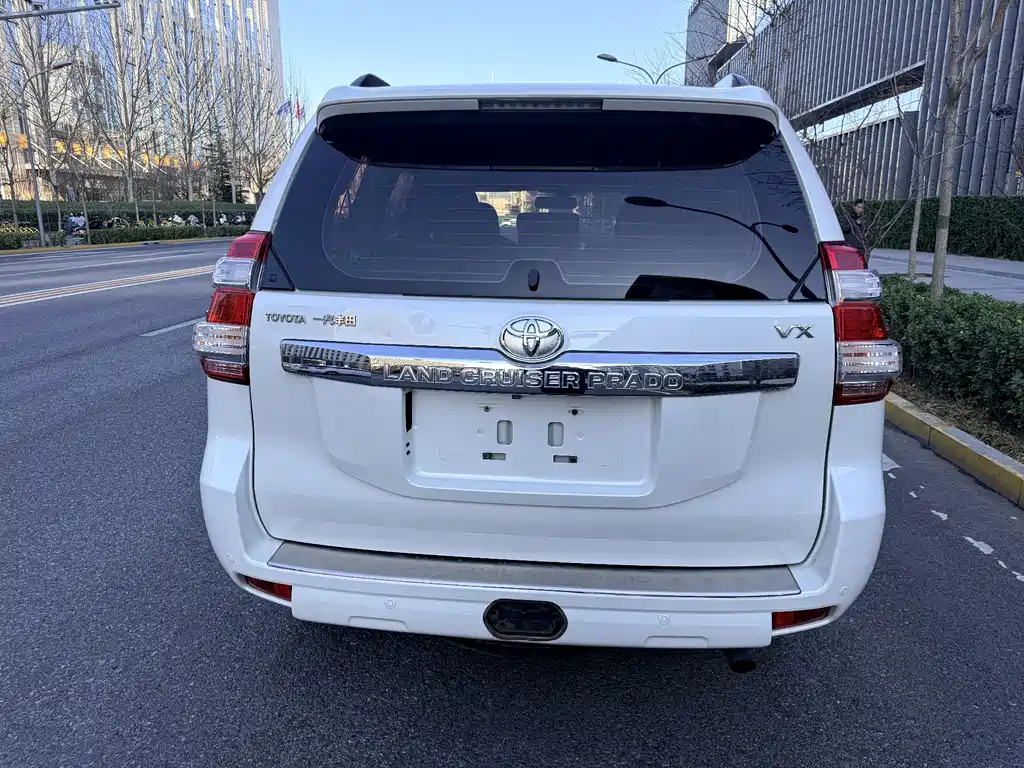 Toyota Prado 2017 — фото 17