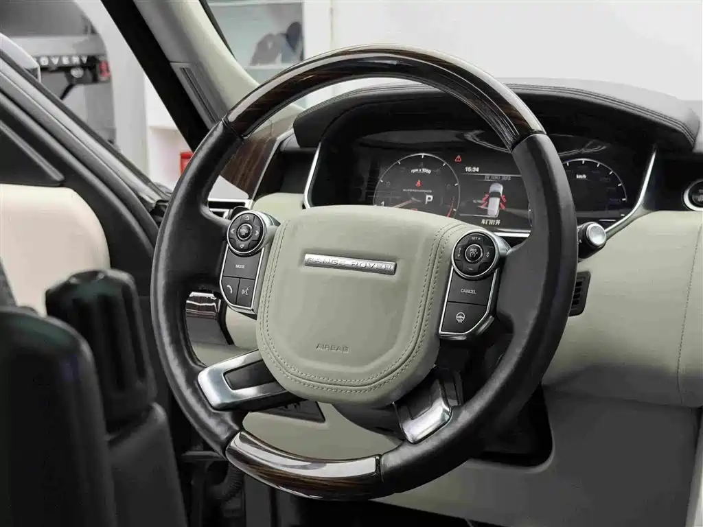 Land Rover Range Rover 2013 — фото 11