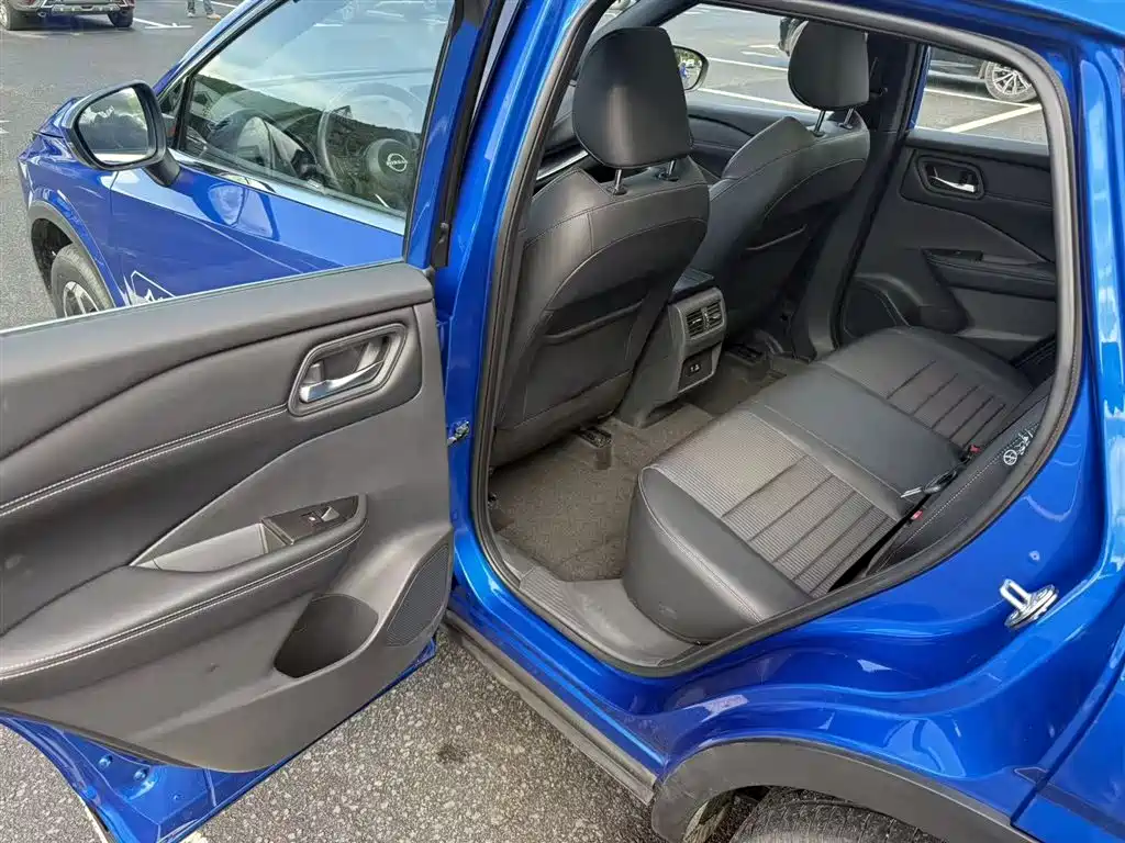 Nissan Qashqai 2023 — фото 8
