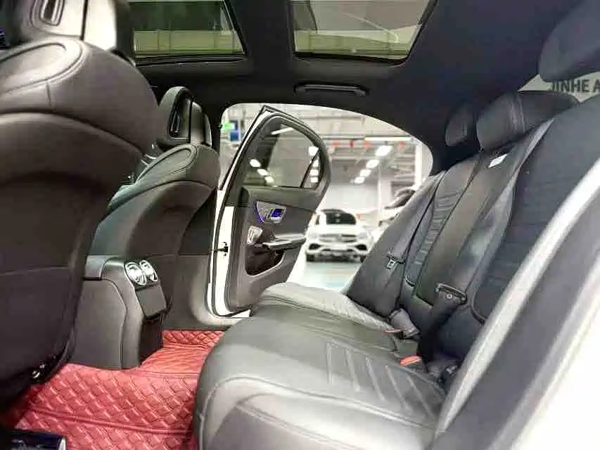 Mercedes-Benz C-Class 2023 — фото 8