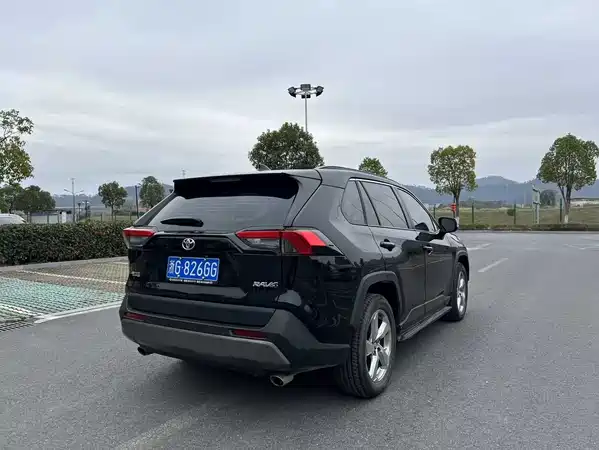 Toyota RAV4 2022