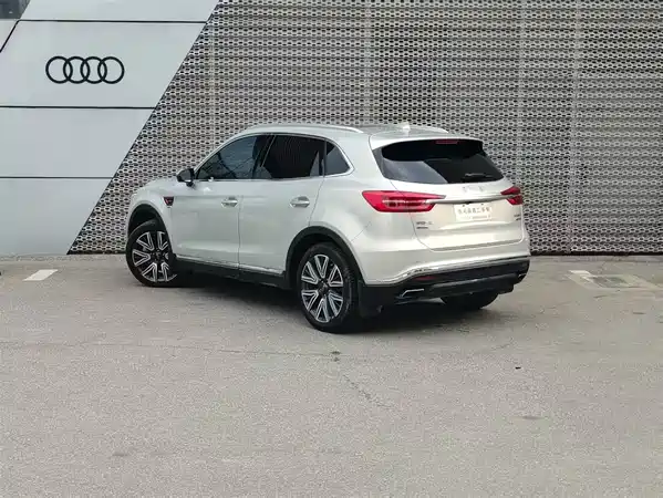Hongqi HS5 2022