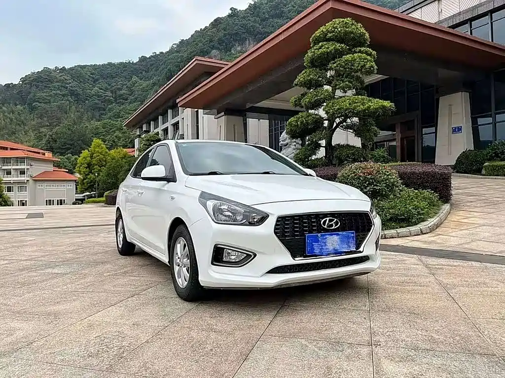 Hyundai Verna 2018 — фото 3