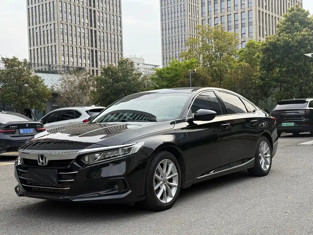 Honda Accord 2023 — фото 1