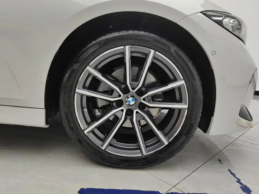BMW 3 Series 2024