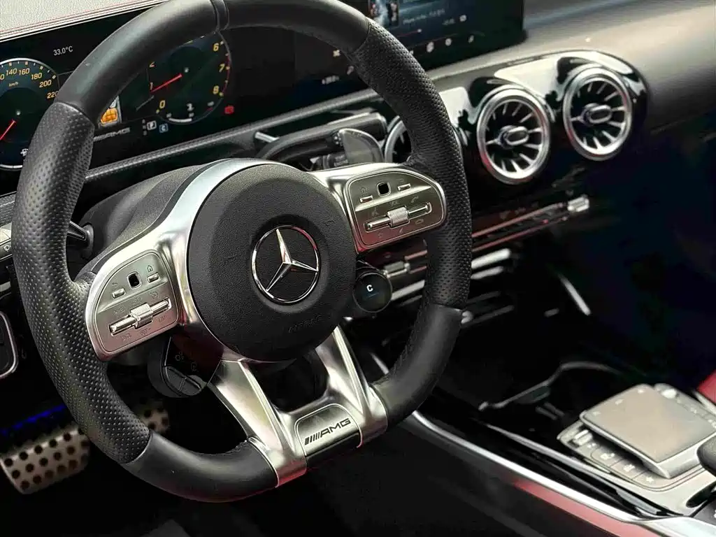Mercedes-Benz A-Class AMG 2021 — фото 13