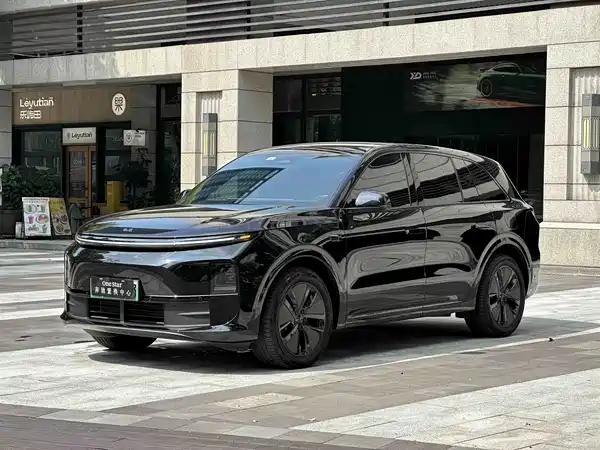 Li Auto L6 2024