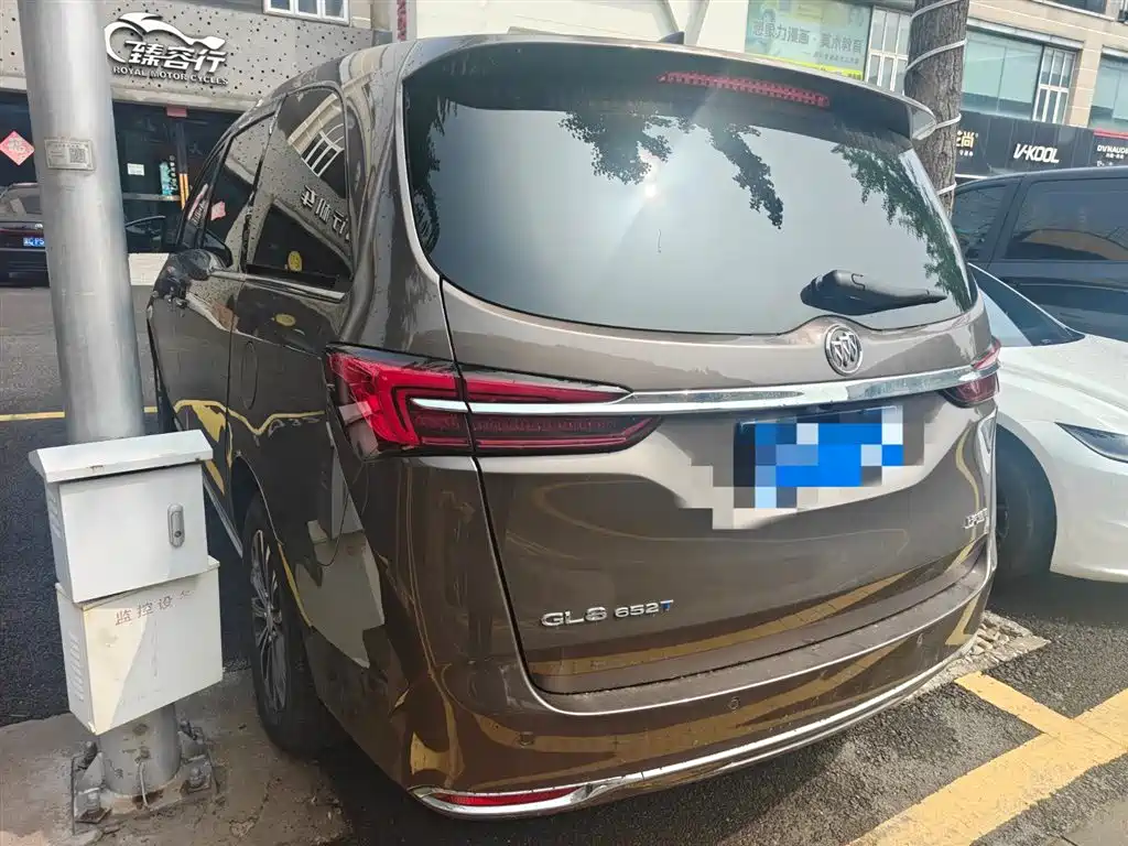Buick GL8 2022