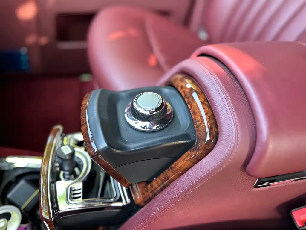 Rolls-Royce Phantom 2010 — фото 10
