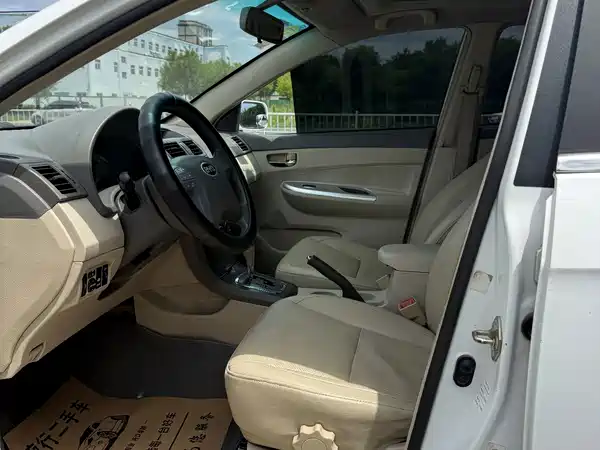 BYD L3 2014