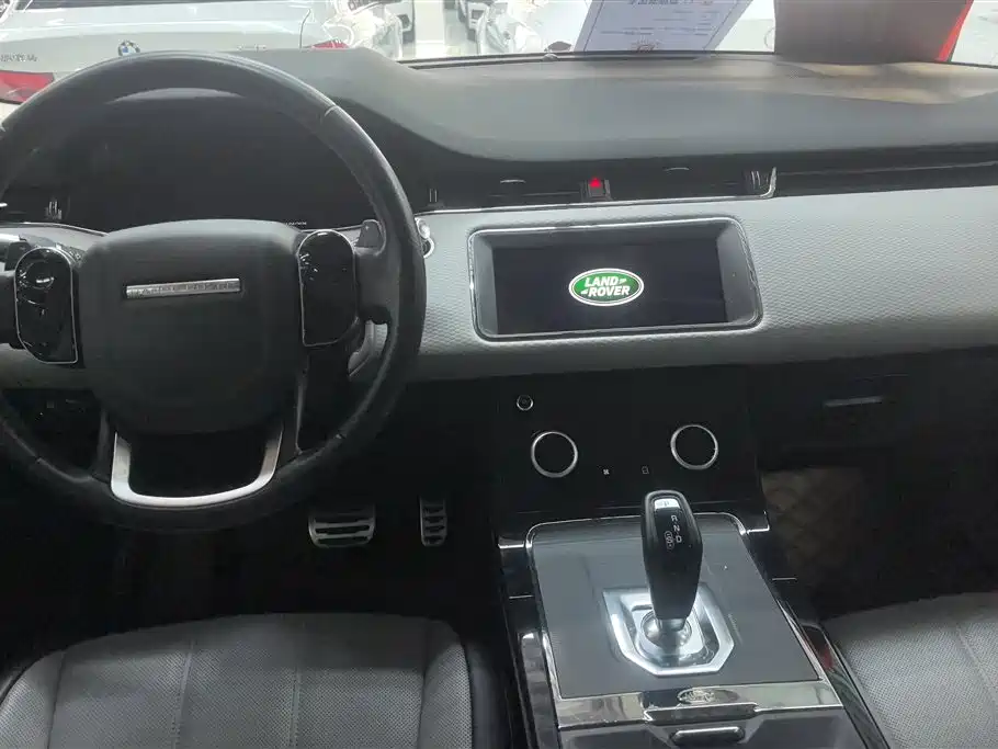 Land Rover Evoque 2020 — фото 12