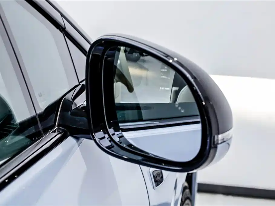 Li Auto i8 2025 — фото 21