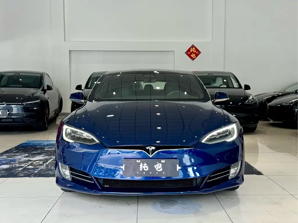 Tesla Model S 2017 — фото 2