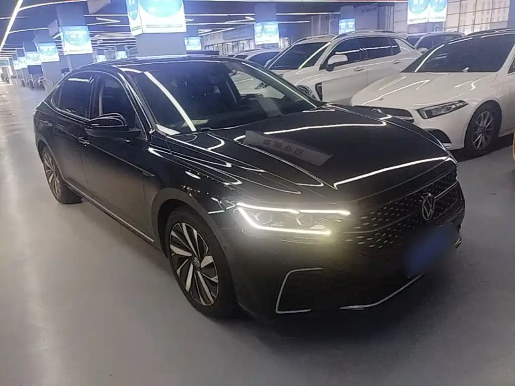 Volkswagen Passat 2022 — фото 4