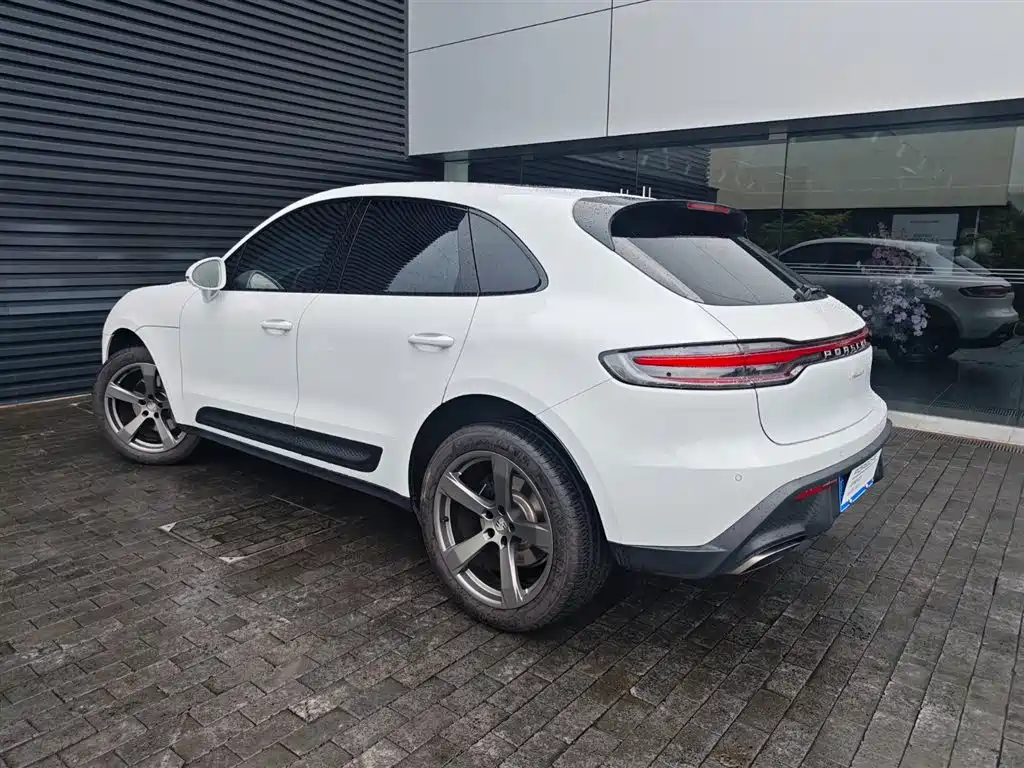 Porsche Macan 2025 — фото 4
