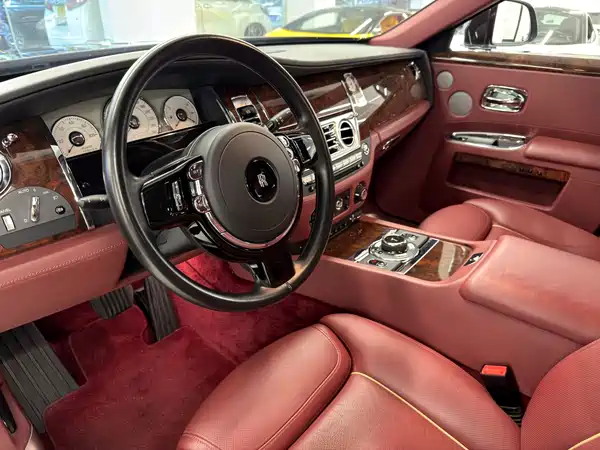 Rolls-Royce Ghost 2015
