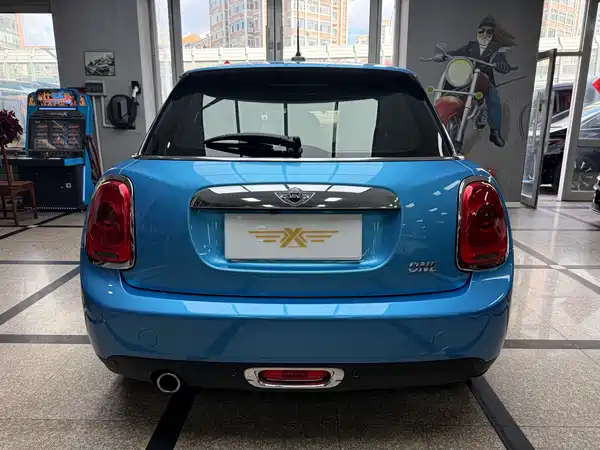 MINI 2016